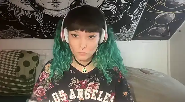 Snapshot of FRRANNKIE chatting on 03.05.25 FRRANNKIE online show from 03.05.25