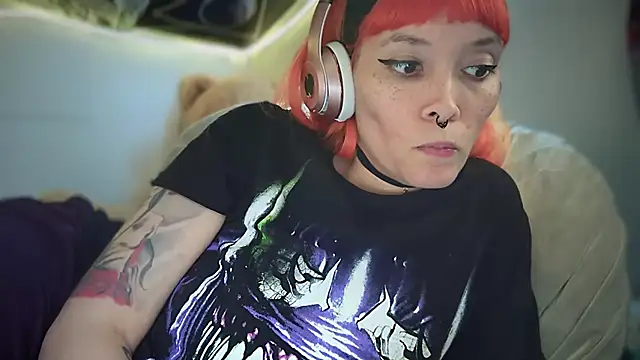 Snapshot of FRRANNKIE chatting on 09.19.25 FRRANNKIE online show from 09.19.25