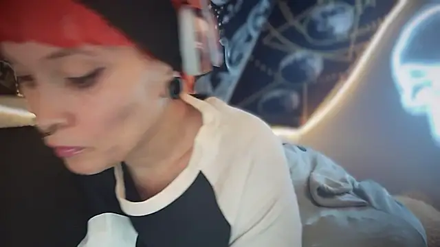 Snapshot of FRRANNKIE chatting on 09.23.25 FRRANNKIE online show from 09.23.25