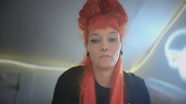 Snapshot of FRRANNKIE chatting on 10.11.25 FRRANNKIE online show from 10.11.25