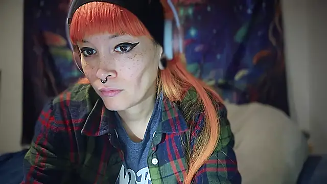 Snapshot of FRRANNKIE chatting on 11.10.25 FRRANNKIE online show from 11.10.25