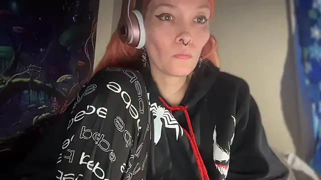 Snapshot of FRRANNKIE chatting on 12.13.25 FRRANNKIE online show from 12.13.25