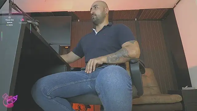Snapshot of Leon_1234 chatting on 05.05.26 Leon 1234 online show from 05.05.26