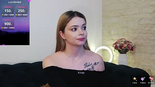 Snapshot of Kailynn_Moenn chatting on 12.10.24 Kailynn Moenn online show from 12.10.24