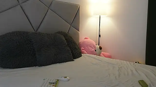 Snapshot of BlueEyesLexy chatting on 07.25.26 BlueEyesLexy online show from 07.25.26