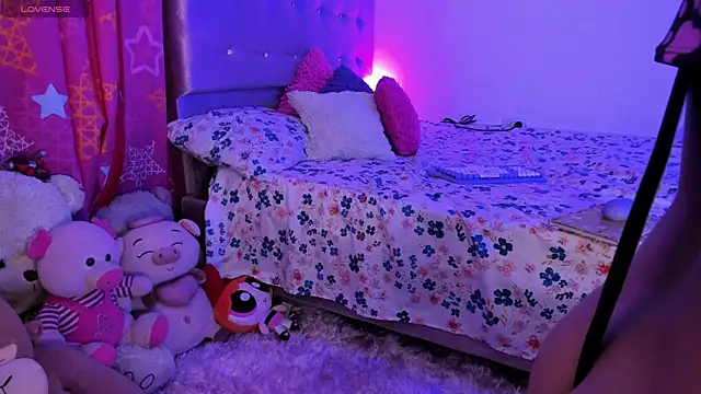 Snapshot of LucianaCarter chatting on 11.08.25 LucianaCarter online show from 11.08.25