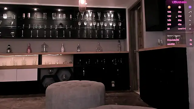 SophiePalmer online show from 02.10.25