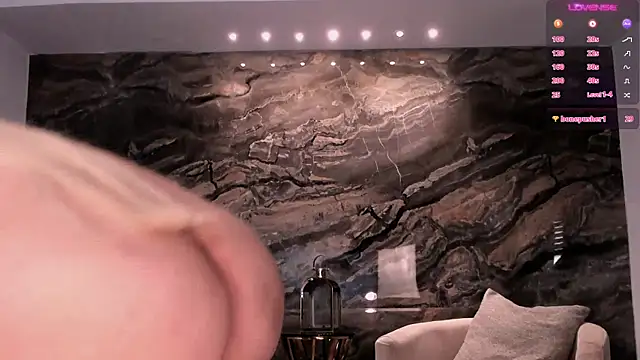 SophiePalmer online show from 02.19.25