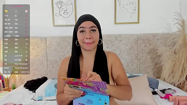 Snapshot of abby_gibson chatting on 10.14.25 abby gibson online show from 10.14.25