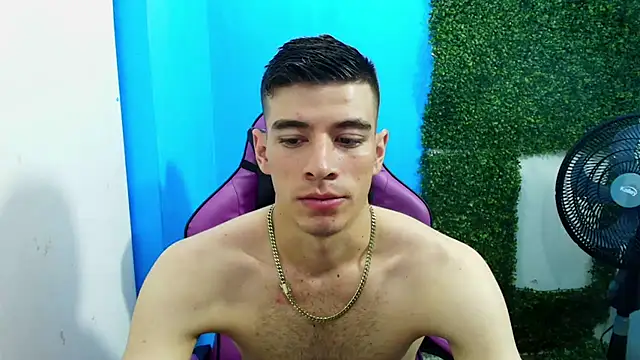 Snapshot of DEIBY_BABY chatting on 01.27.25 DEIBY BABY online show from 01.27.25