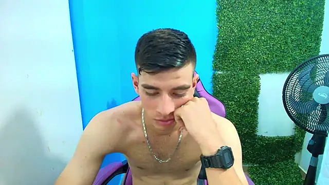 Snapshot of DEIBY_BABY chatting on 01.30.25 DEIBY BABY online show from 01.30.25