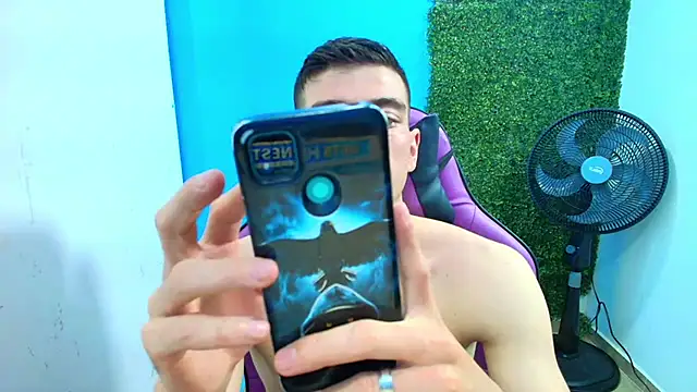 Snapshot of DEIBY_BABY chatting on 01.31.25 DEIBY BABY online show from 01.31.25