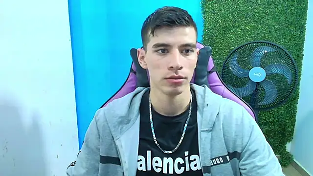 Snapshot of DEIBY_BABY chatting on 02.06.25 DEIBY BABY online show from 02.06.25