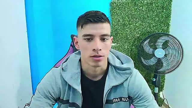 Snapshot of DEIBY_BABY chatting on 02.09.25 DEIBY BABY online show from 02.09.25