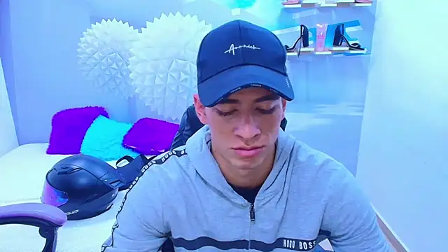 Snapshot of DEIBY_BABY chatting on 12.02.25 DEIBY BABY online show from 12.02.25