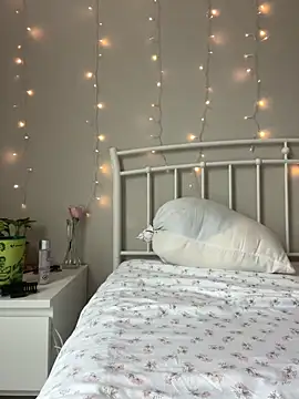 Natur4lBeautyb33 online show from 01.17.25