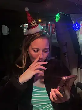 SkyelarSommer online show from 12.22.24