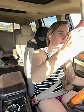 SkyelarSommer online show from 01.05.25