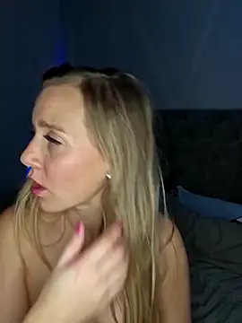 SkyelarSommer online show from 01.28.25