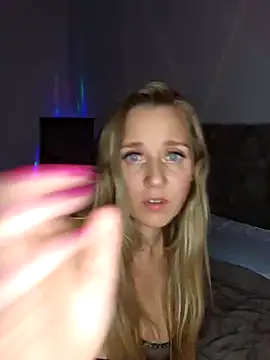 SkyelarSommer online show from 01.28.25