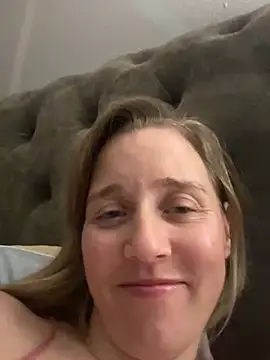 SkyelarSommer online show from 03.05.25