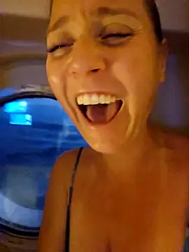 SkyelarSommer online show from 02.27.26