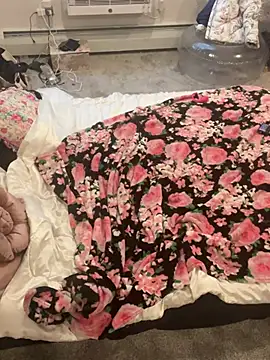 DominiqueX0 online show from 03.05.25