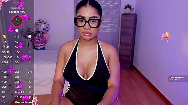 briana walker online show from 10.05.25