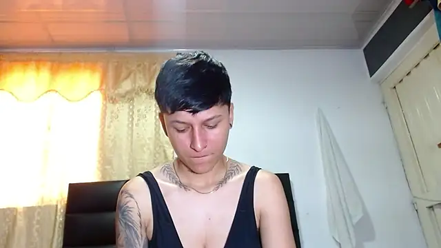 Snapshot of Tamarahryan chatting on 01.26.25 Tamarahryan online show from 01.26.25