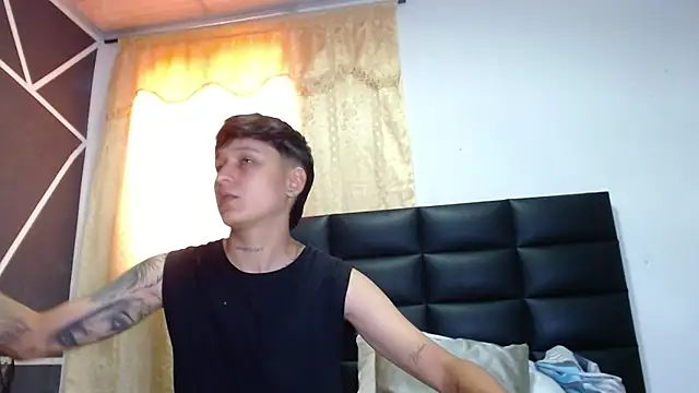 Snapshot of Tamarahryan chatting on 02.08.25 Tamarahryan online show from 02.08.25