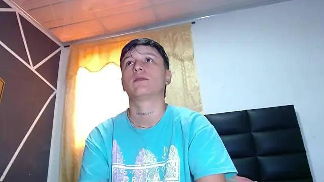 Snapshot of Tamarahryan chatting on 02.12.25 Tamarahryan online show from 02.12.25