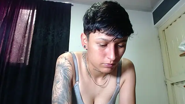 Snapshot of Tamarahryan chatting on 02.22.25 Tamarahryan online show from 02.22.25