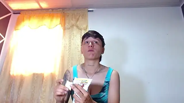 Snapshot of Tamarahryan chatting on 03.19.25 Tamarahryan online show from 03.19.25