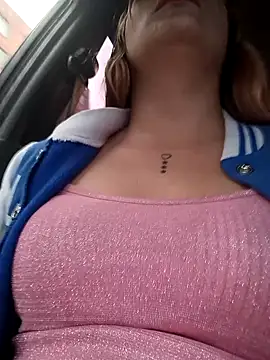 Snapshot of Misscata1106 chatting on 12.04.24 Misscata1106 online show from 12.04.24