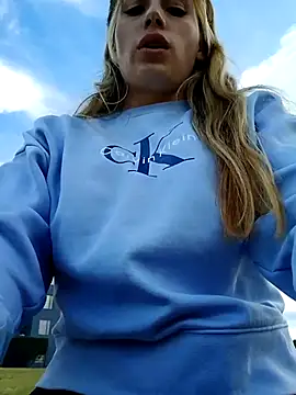 Snapshot of Misscata1106 chatting on 10.08.25 Misscata1106 online show from 10.08.25