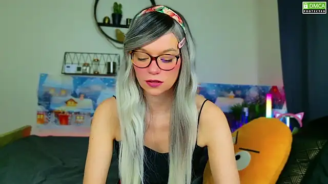 Kittychatte online show from 12.26.24