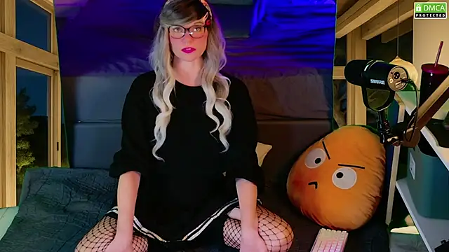 Kittychatte online show from 09.22.25