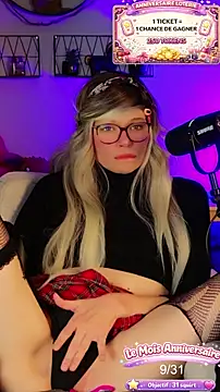 Kittychatte online show from 04.13.26