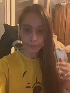 LaPetitechienne1 online show from 01.25.25