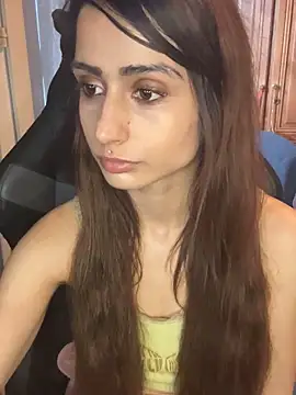 LaPetitechienne1 online show from 01.31.25