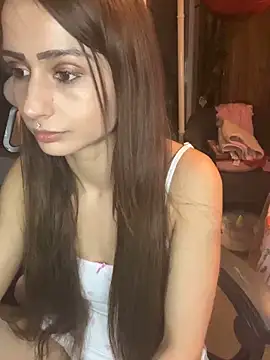 LaPetitechienne1 online show from 02.08.25