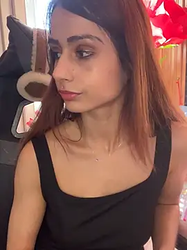 LaPetitechienne1 online show from 02.27.25