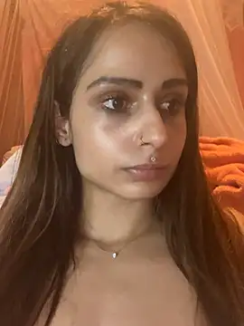 LaPetitechienne1 online show from 03.08.25