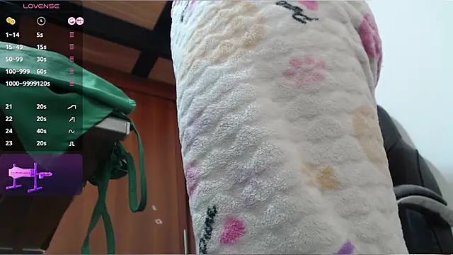 Snapshot of abby_taylor chatting on 11.24.25 abby taylor online show from 11.24.25