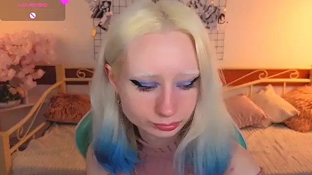 Katia Kim online show from 02.22.26