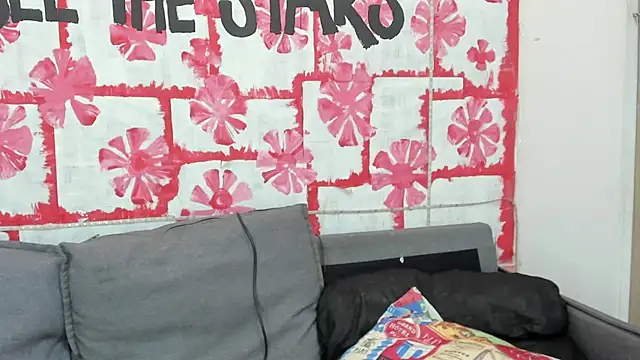 Snapshot of Mhelanny2 chatting on 03.09.25 Mhelanny2 online show from 03.09.25