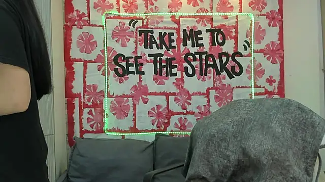 Snapshot of Mhelanny2 chatting on 03.15.25 Mhelanny2 online show from 03.15.25