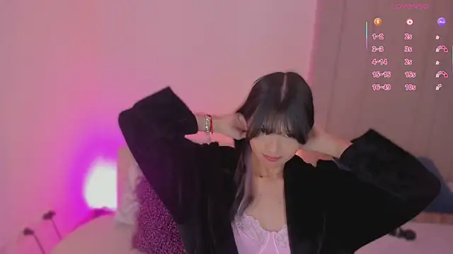 Snapshot of luisah_ chatting on 04.30.26 luisah online show from 04.30.26