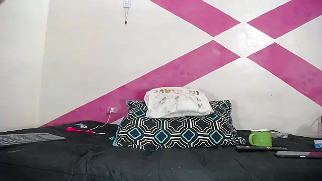 Snapshot of MIA_luxce29 chatting on 01.31.25 MIA luxce29 online show from 01.31.25