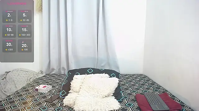 Snapshot of MIA_luxce29 chatting on 11.27.25 MIA luxce29 online show from 11.27.25